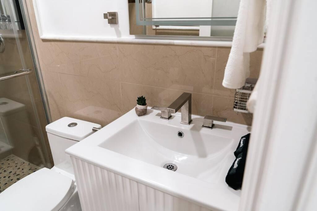 迈阿密Luxury Retreat 3B ,2Ba Pool , Coral Gables Center别墅 外观 照片