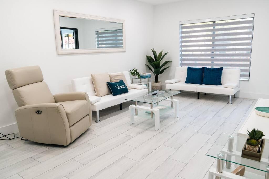 迈阿密Luxury Retreat 3B ,2Ba Pool , Coral Gables Center别墅 外观 照片