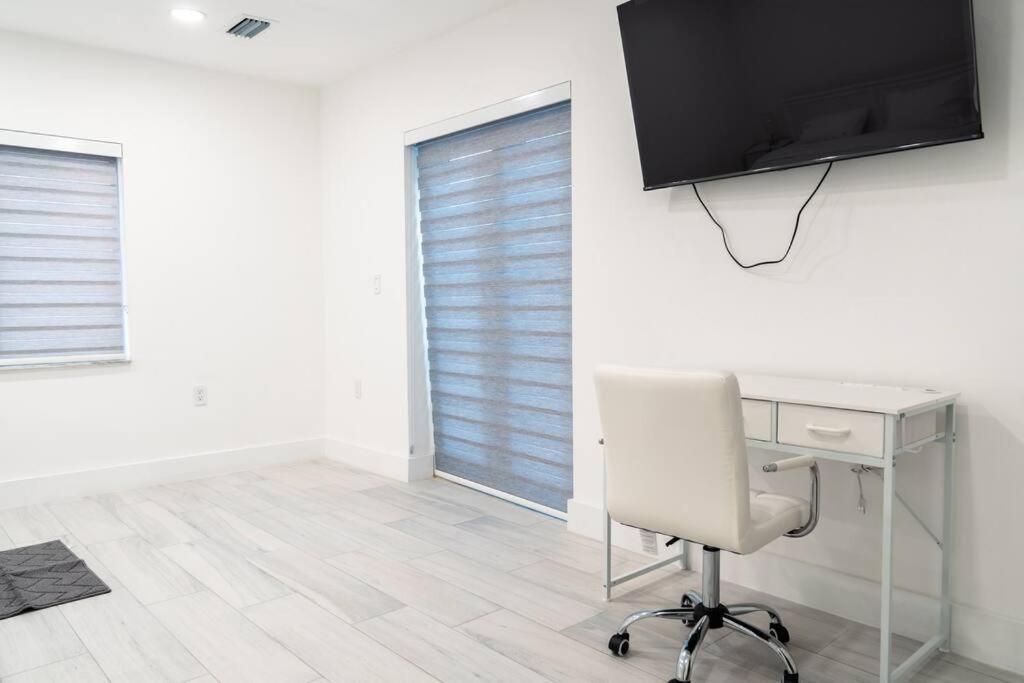 迈阿密Luxury Retreat 3B ,2Ba Pool , Coral Gables Center别墅 外观 照片