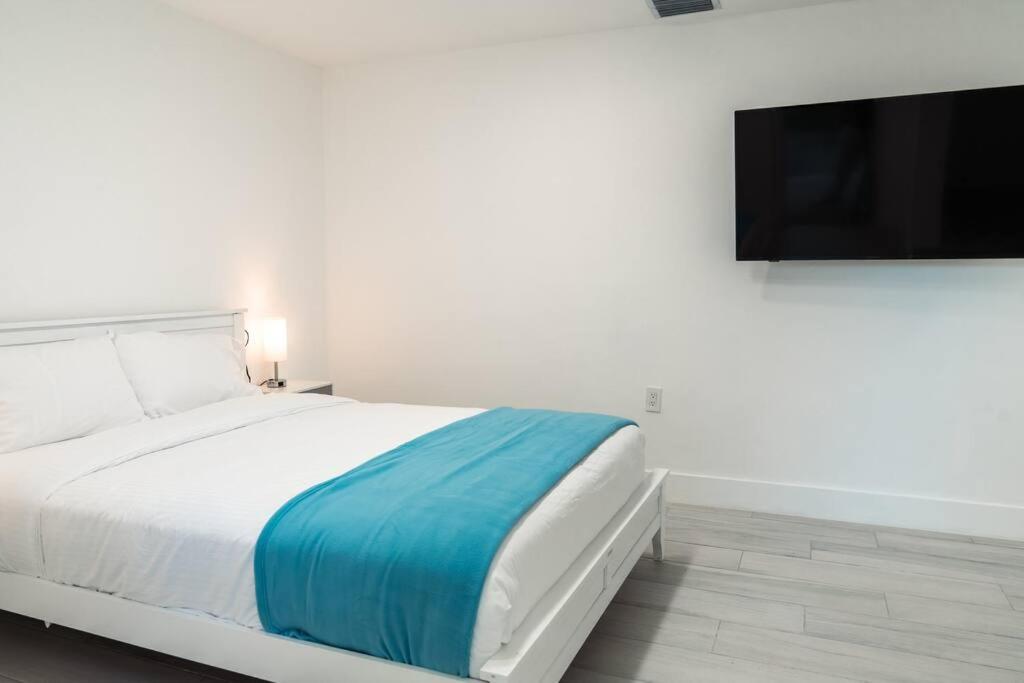 迈阿密Luxury Retreat 3B ,2Ba Pool , Coral Gables Center别墅 外观 照片