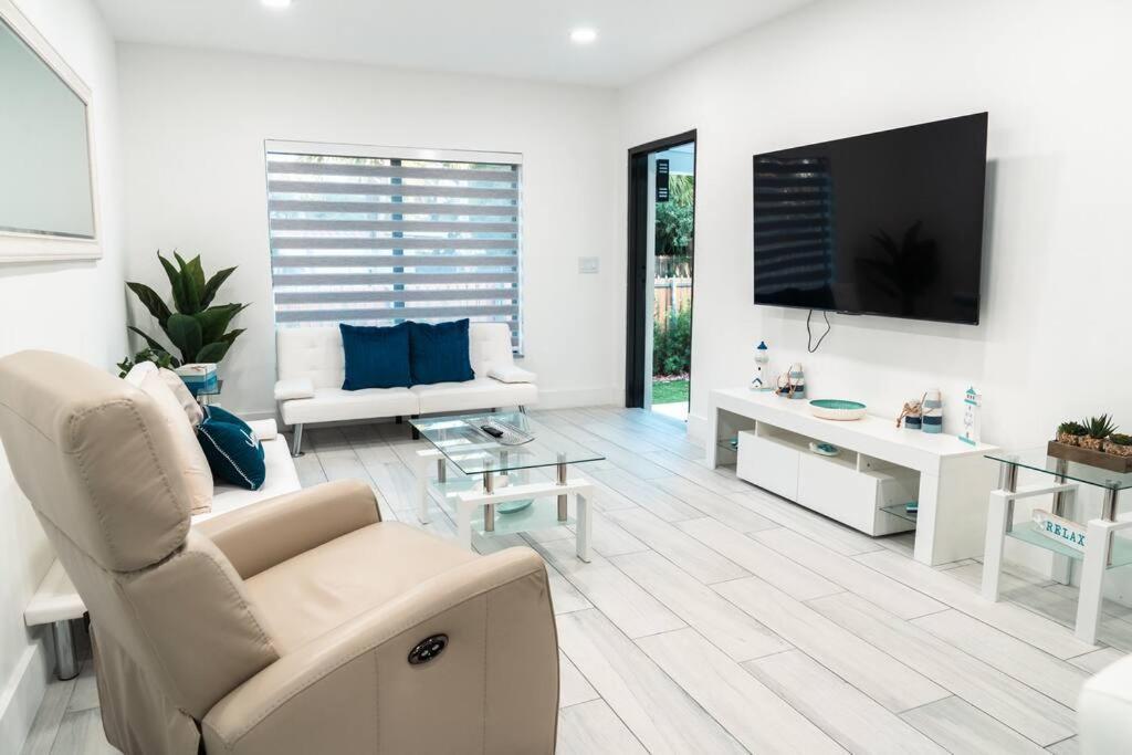 迈阿密Luxury Retreat 3B ,2Ba Pool , Coral Gables Center别墅 外观 照片