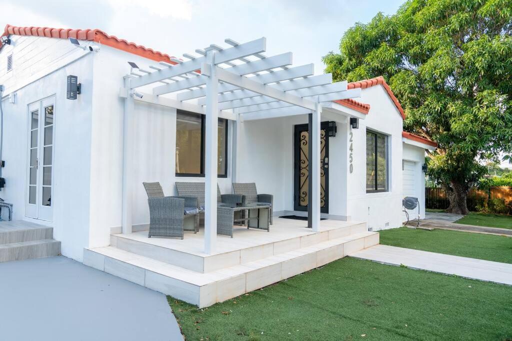 迈阿密Luxury Retreat 3B ,2Ba Pool , Coral Gables Center别墅 外观 照片